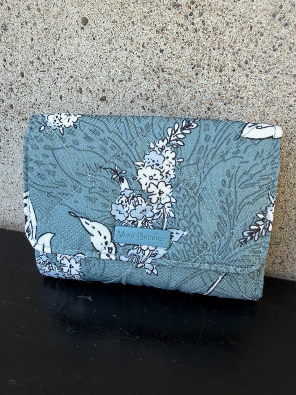 Vera Bradley RFID Riley Compact Tri Fold Wallet Tiger Lily Blue Oar